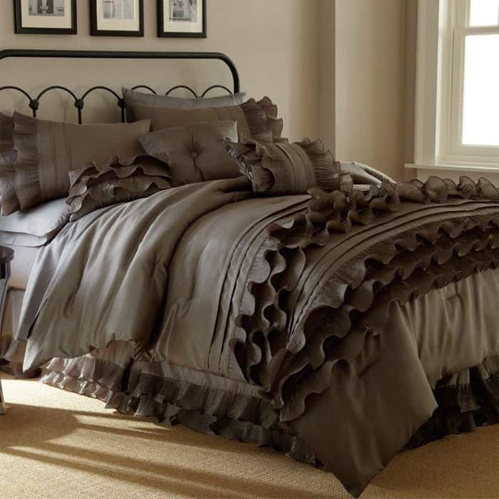 #2 frilly comforter bedding