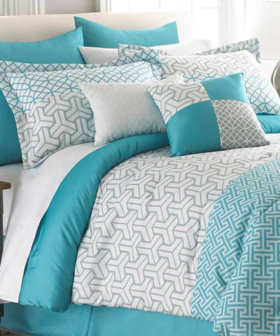 #21 printed Mona comforter set