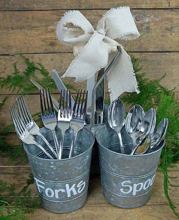 #25 ORGANIZE CUTLERY WITH EASE