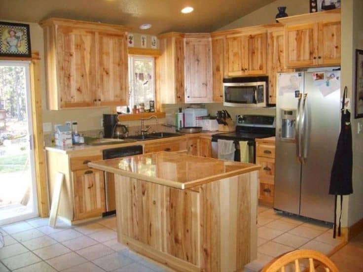 34 Gorgeous Kitchen Cabinets For An Elegant Interior Decor Part 1- Wooden Doors (3)
