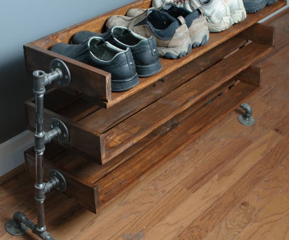 #2 Store your shoes in a salvaged wood shoe rack