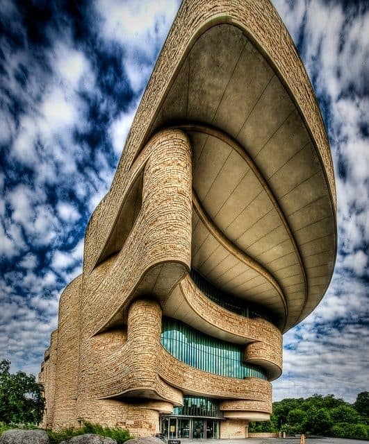#14 THE NATIONAL MUSEUM OF THE AMERICAN INDIAN A FLUID ORGANIC STRUCTURAL  FORM