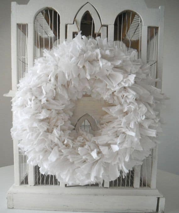 22 Awesomely Shabby Chic Christmas Wreath That Can Be Used All Year Round (13)