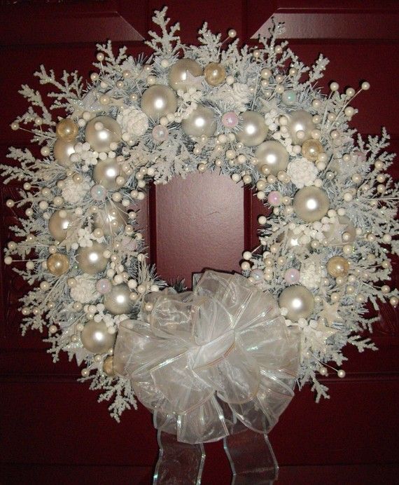 22 Awesomely Shabby Chic Christmas Wreath That Can Be Used All Year Round (8)