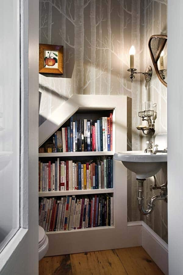 #5 CREATE A NEAT TINY LIBRARY IN THE LAVATORY ADJACENT TO YOUR STAIRCASE