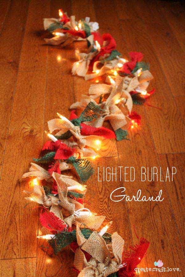 #10 YOU CAN EVEN ADD A SET OF TWINKLING LIGHTS AND RED AND GREEN BOWS TO KEEP UP WITH THE HOLIDAY THEME