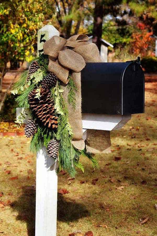 #22 SPREAD THE HOLIDAY JOY EVERYWHERE AND ANNOUNCE ITS COMING STARTING WITH YOUR MAIL BOX