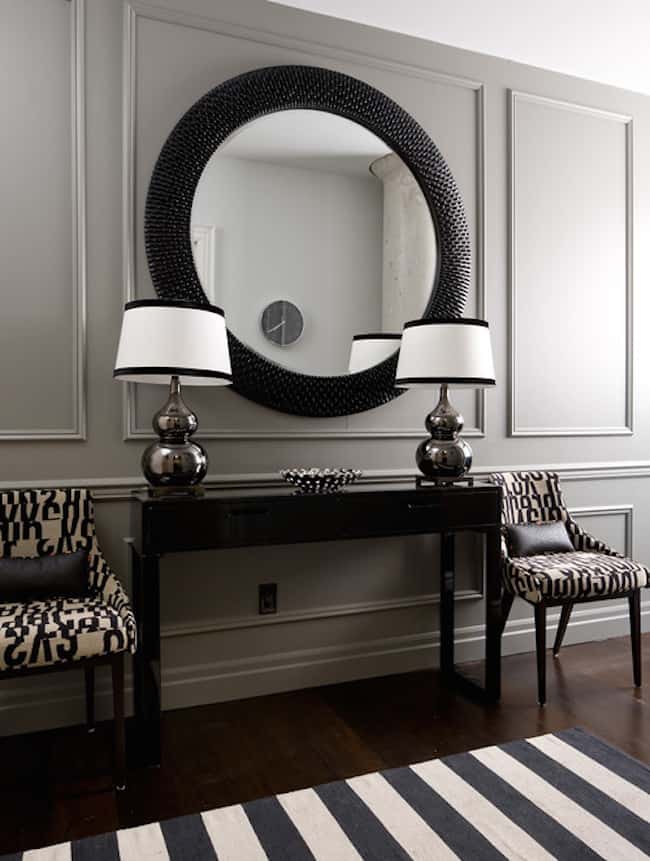 18 Elegant Entryways with Captivating Mirrors-Homesthetics