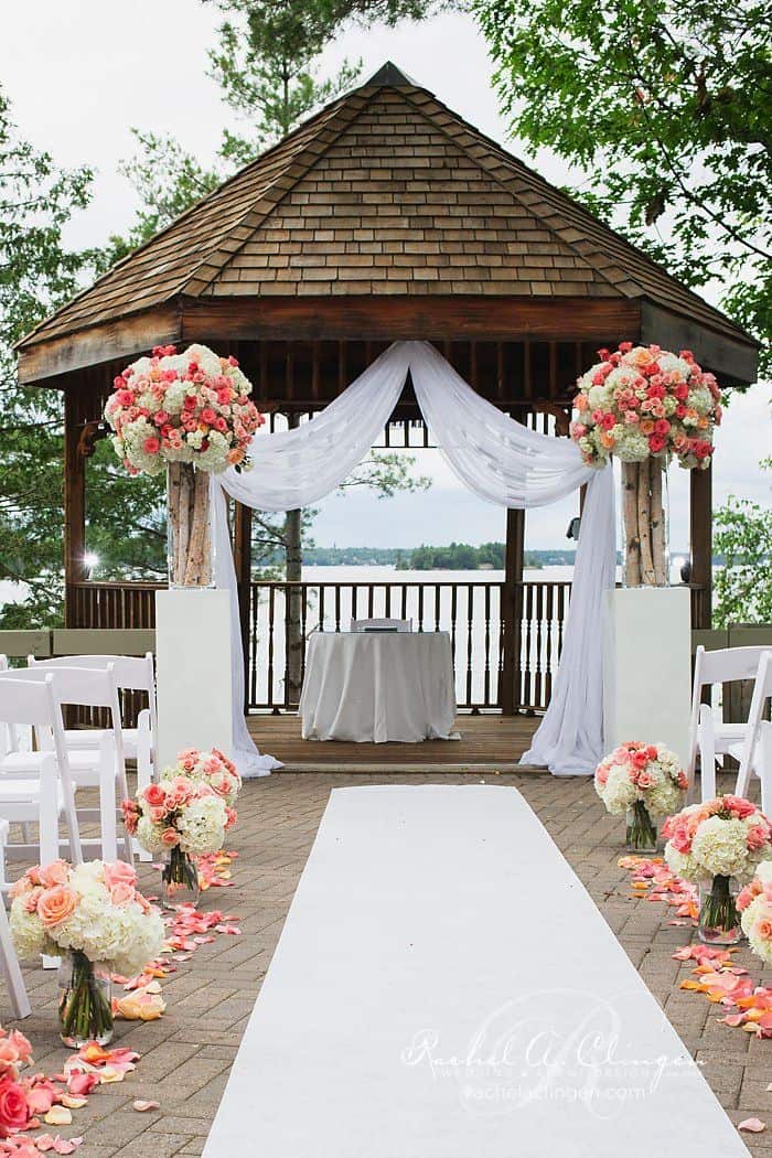 26 Stunningly Beautiful Decor Ideas For Indoor And Outdoor Weddings (23)