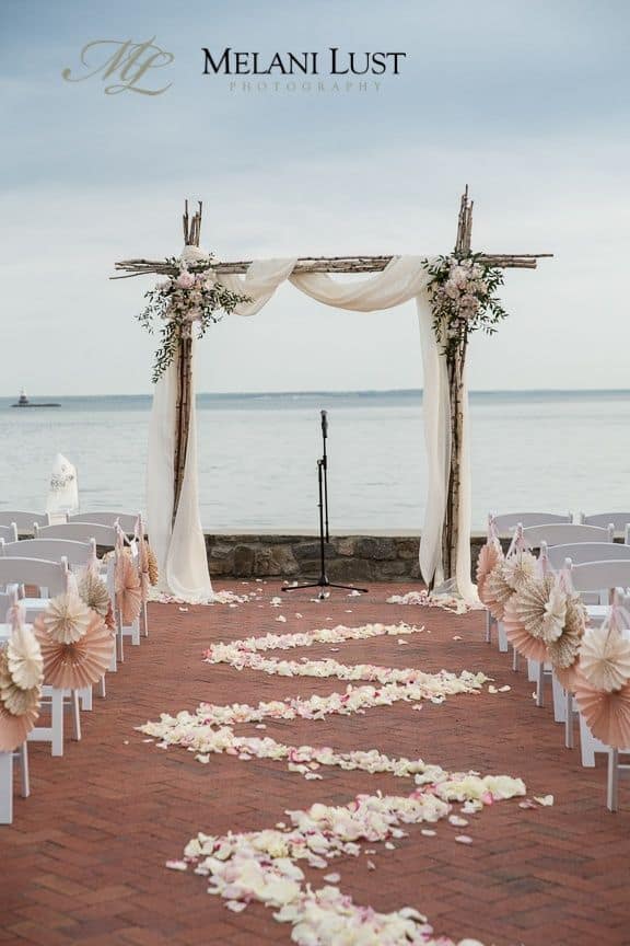 26 Stunningly Beautiful Decor Ideas For Indoor And Outdoor Weddings (9)