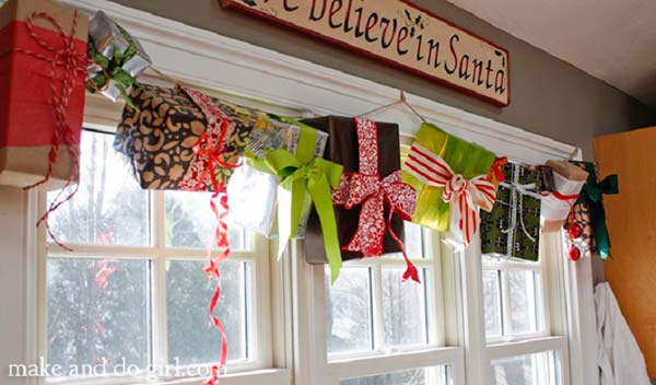 30 Insanely Beautiful Last-Minute Christmas Windows Decorating Ideas homesthetics decor (1)