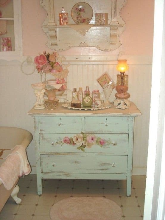 18 Shabby Chic Bathroom Ideas Suitable For Any Home (18)