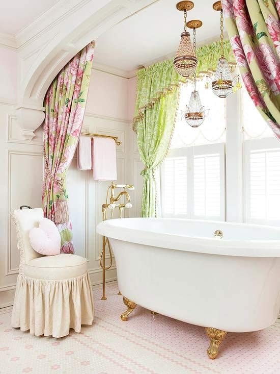 18 Shabby Chic Bathroom Ideas Suitable For Any Home (4)