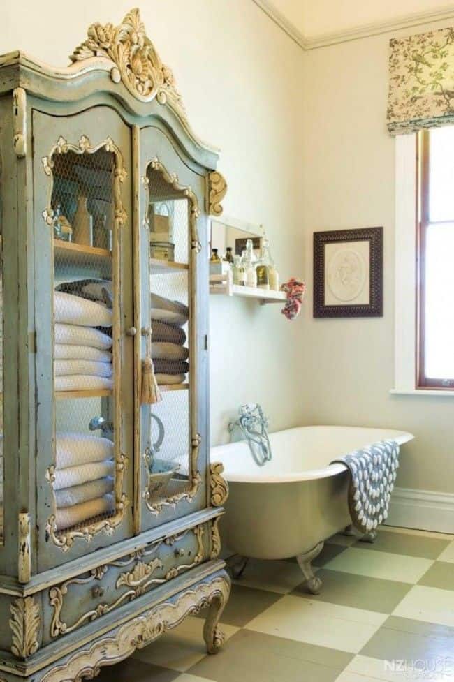 18 Shabby Chic Bathroom Ideas Suitable For Any Home (8)