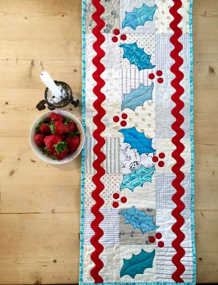 20 DIY Quilted Table Runner Ideas For All Year Round (10)