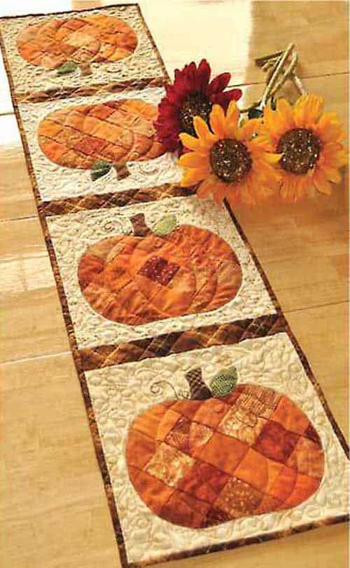 20 DIY Quilted Table Runner Ideas For All Year Round (8)