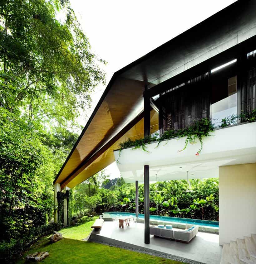 Futuristic-Modern-Mansion-Embeded-in-Nature-The-Winged-House-in-Singapore-by-K2LD-Architects-Homesthetics-4