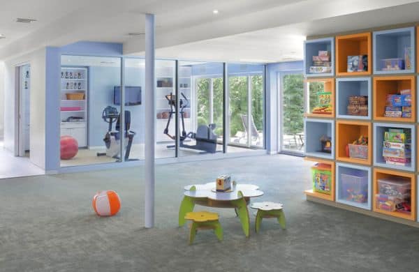 Tailoring a home gym by a play room is an combination that works like a charm.