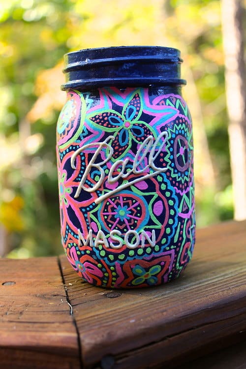 How To Paint Glass homesthetics.net mason jar painting (4)