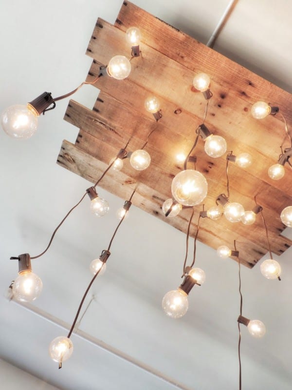 #16. WOODEN PALLET TURNED INTO A GORGEOUS CHANDELIER