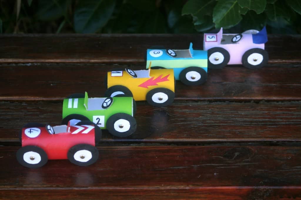 COLORFUL PAPER ROLL CARS FOR YOUR KID