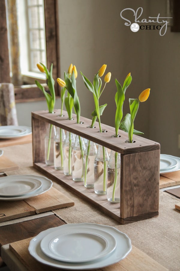 WOOD AND GLASS FLOWER VASE