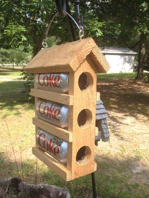 Simple_and Ingeniou_ DIY_Birdhouse_Ideas_for_Your_ Garden_homesthetics_diy (19)