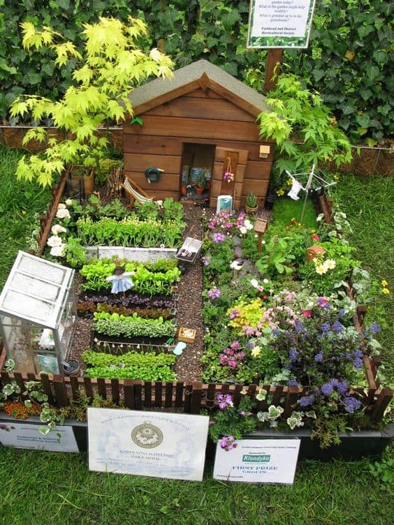 16 Do-It-Yourself Fairy Garden Ideas For Kids (3)