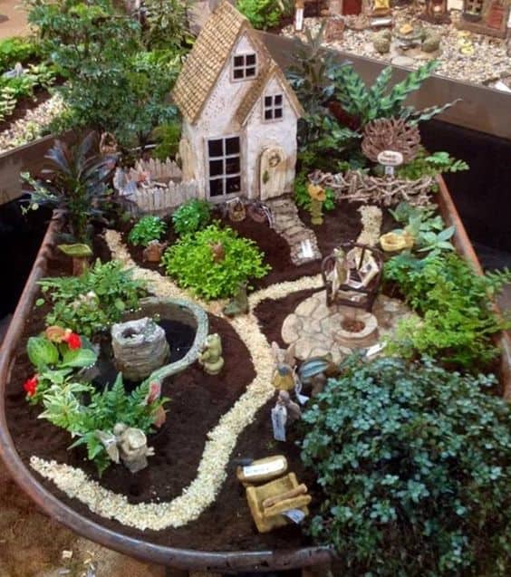 16 Do-It-Yourself Fairy Garden Ideas For Kids (4)