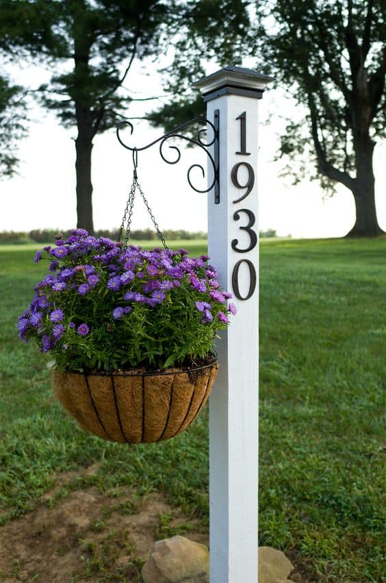 17 Curb Appeal Ideas To Enhance and Draw Attention To The Front Of Any Home (6)