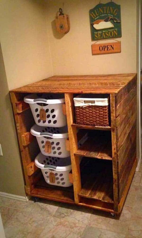 19. CREATE A LAUNDRY STATION OUT OF WOODEN PALLETS