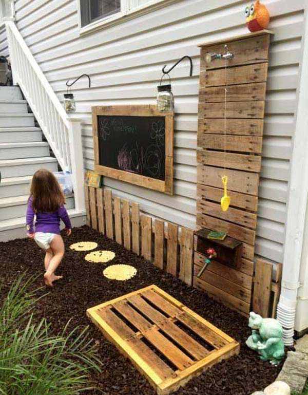 26. OUTDOOR SHOWER - PLAY ARENA TAILORED WITH WOOD