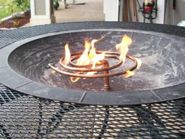 IMPRESSIVE MODERN STEEL TABLE ADAPTATION FIRE PIT