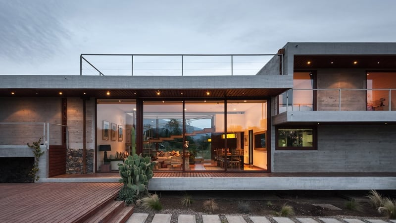 Stunning-Concrete-Home-In-Chile-by-Chauriye-Stäger-Architects-6