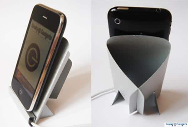 Cardboard-iPhone-dock