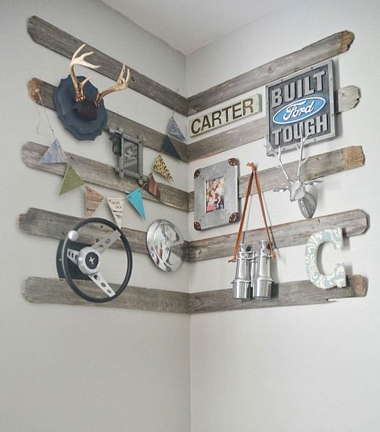 DIY-Rustic-Barn-Wood-Corner-Gallery-Wall