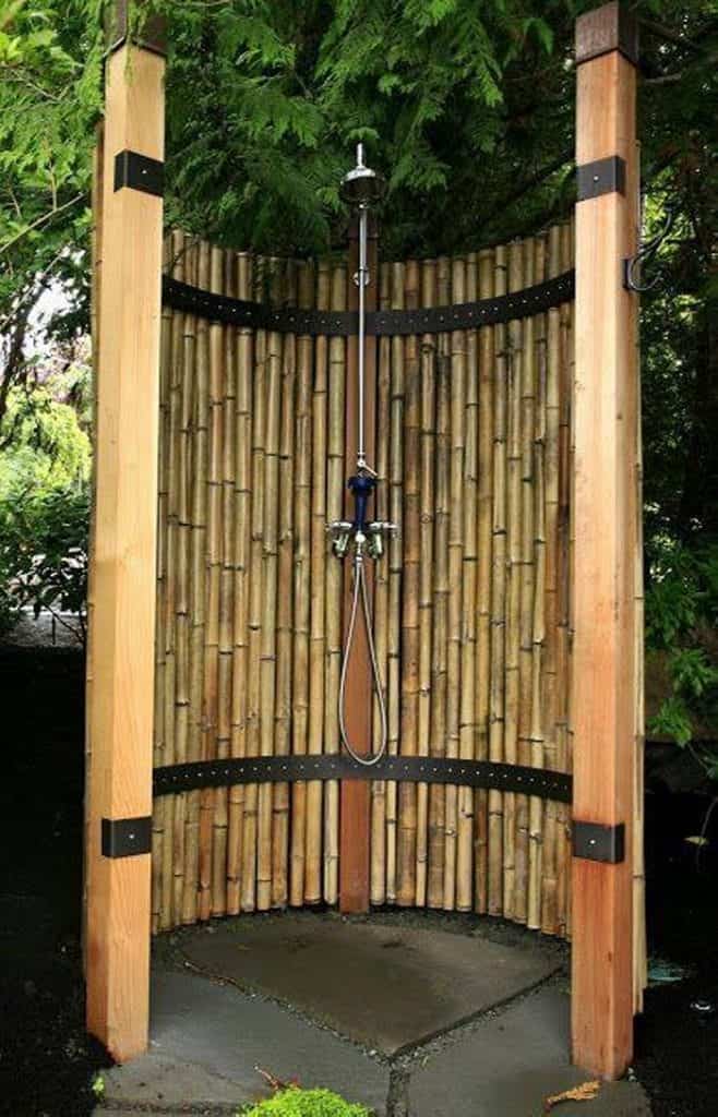 Modern-bamboo-Outdoor-Shower-Ideas-658x1024