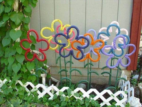 horseshoe designs yard