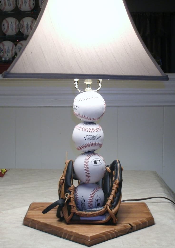 Baseball-table-lamp