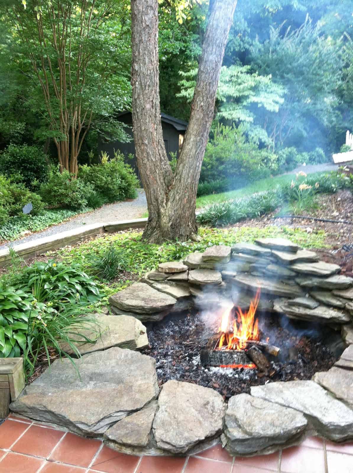 Rock Garden Ideas To Implement In Your Backyard-homesthetics (6)