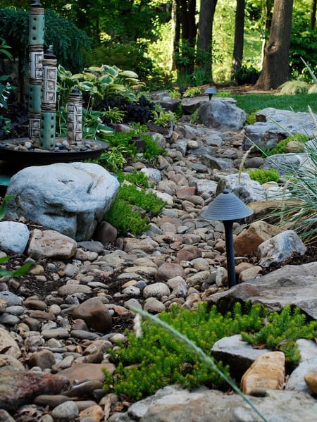 Rock Garden Ideas To Implement In Your Backyard-homesthetics (7)