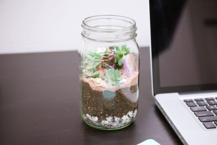 extraordinary-adorable-diy-mason-jar-crafts-to-pursue-homesthetics-4