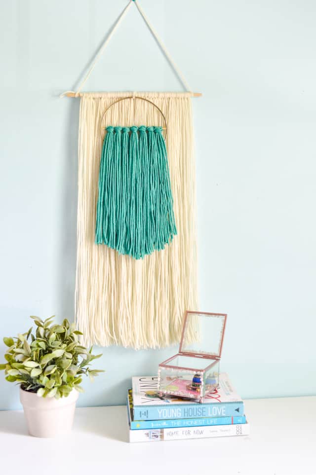 splendid-diy-yarn-wall-hangings-to-realize-at-home-homesthetics-4
