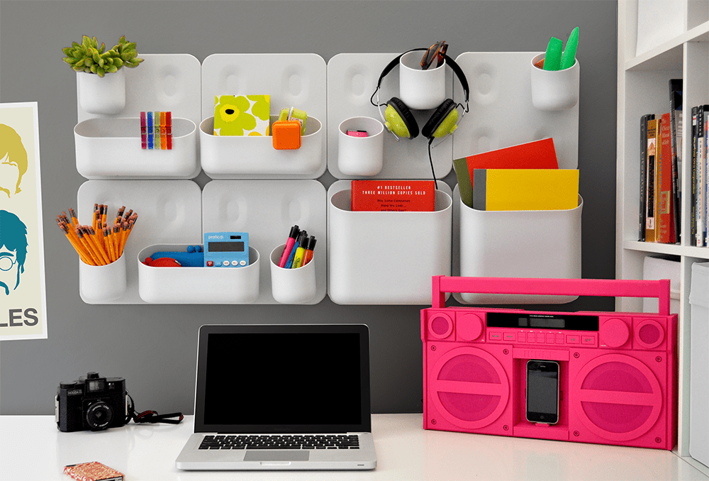 Use Simple & Fun DIY Cubicle Decor Ideas to Emphasize Your Desk (1)