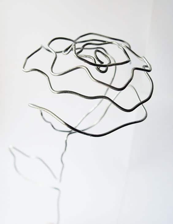 3. CRAFT A SPLENDID WIRE ROSE