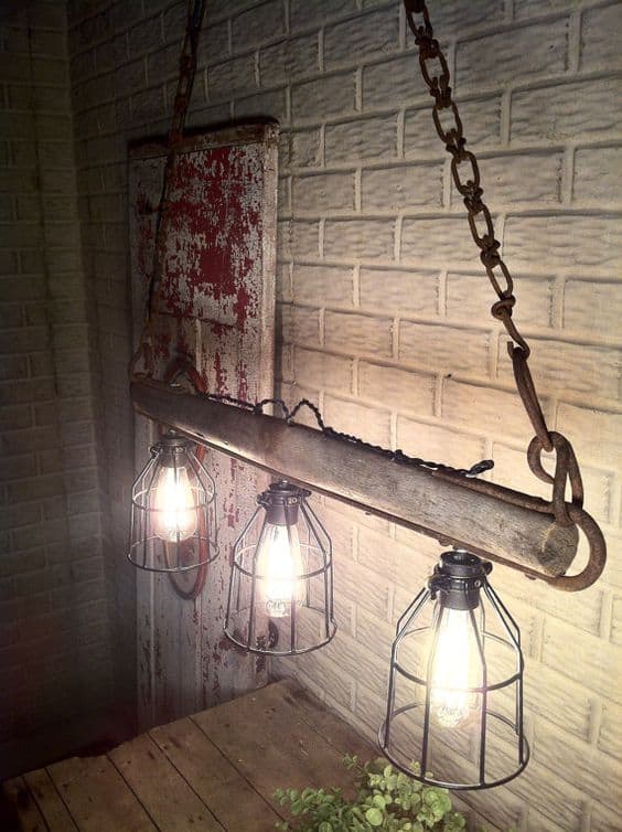 12. ONE EPIC LOW HANGING LAMP FOR YOUR RUSTIC SETTING