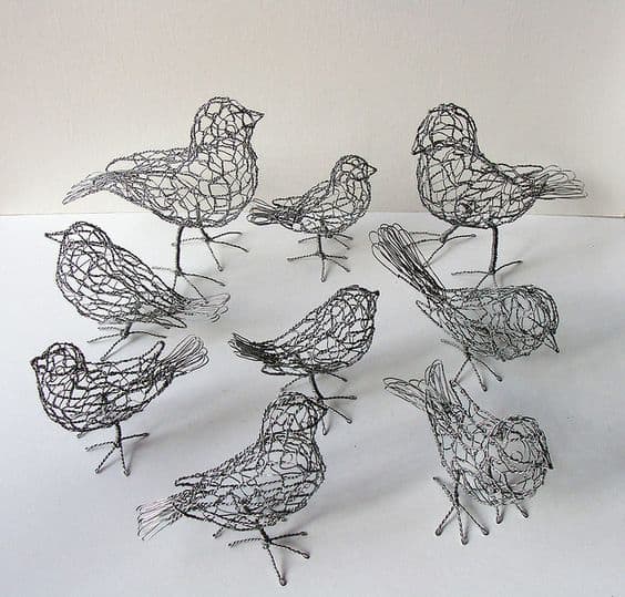 13.  DESIGN BIRD SCULPTURES WITH CHICKEN WIRE