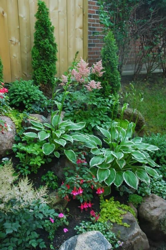 17 Small Front Yard Landscaping Ideas To Define Your Curb Appeal