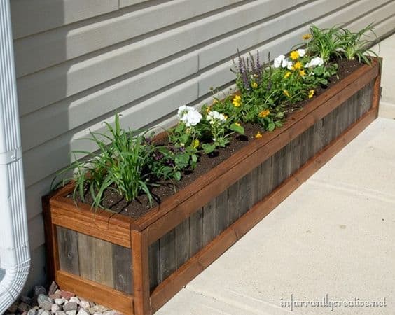 108. PALLET PLANTER BOXES TO BRIGHTEN YOUR HOME