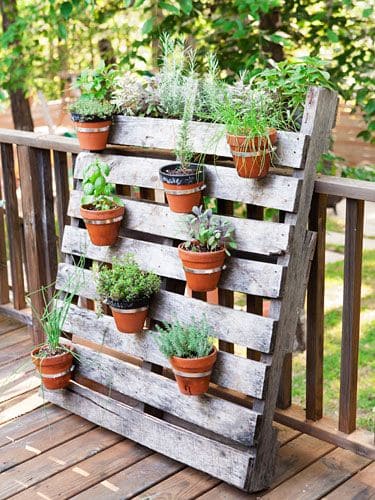 36. EASY PALLET GARDEN IDEA